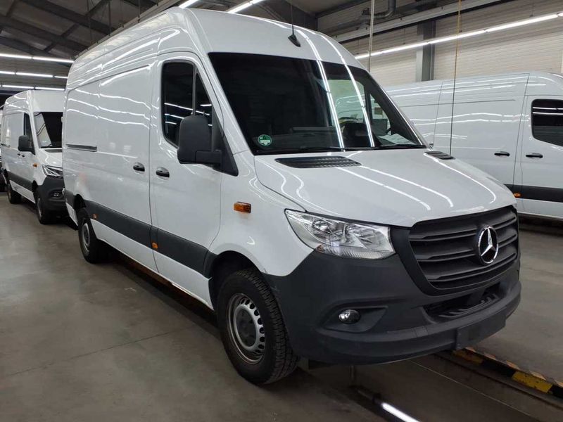 Mercedes-Benz Sprinter 317 CDI Kasten L2 — zdjęcie 4