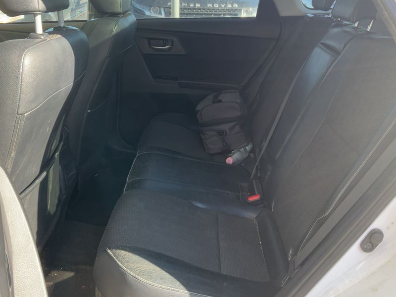 Toyota Auris Touring Sports 1.8 Hybrid Lounge — zdjęcie 14