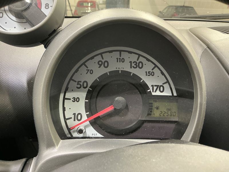 Citroen C1 1.0 Tendance — zdjęcie 4
