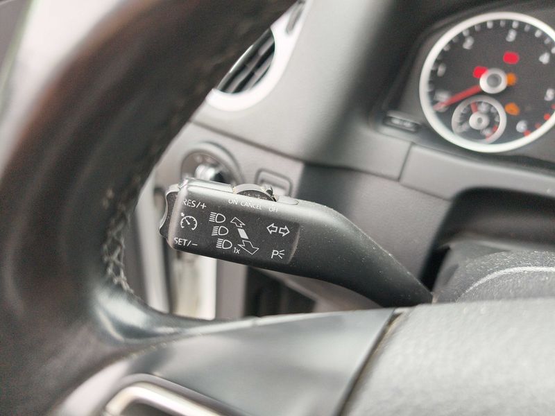 Volkswagen Tiguan 2.0 TDI Sport & Style 4Motion BlueMotion Tech — zdjęcie 25