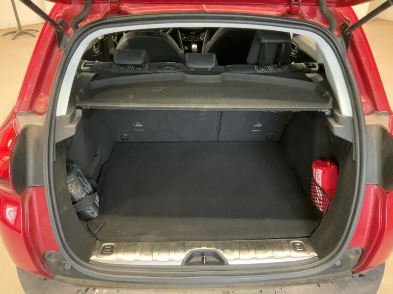Peugeot 2008 1.6 Blue-HDi Allure — zdjęcie 10
