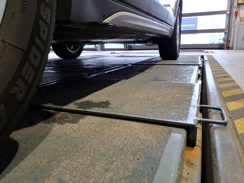 Volkswagen Taigo 1.0 TSI Life — zdjęcie 21