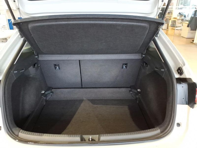 Volkswagen Taigo 1.0 TSI Life — zdjęcie 18