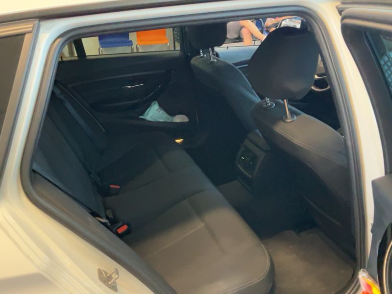 BMW 3er 320d — zdjęcie 14