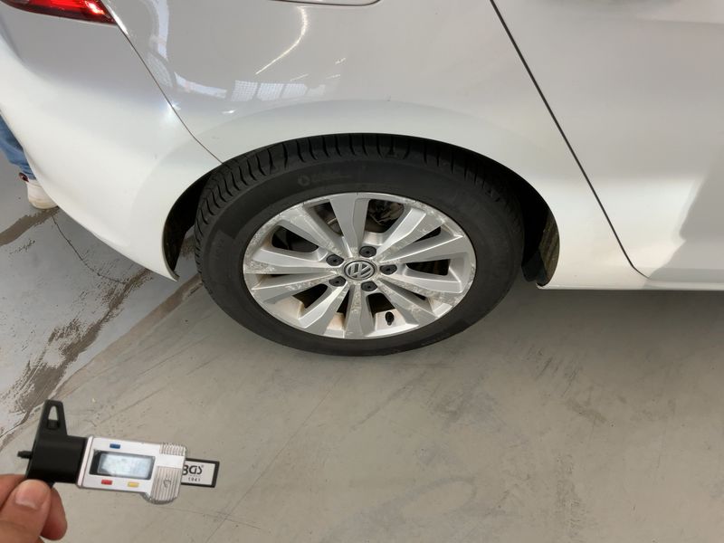Volkswagen Golf VII 1.0 TSI Comfortline BlueMotion Tech 2015 – снимка 9