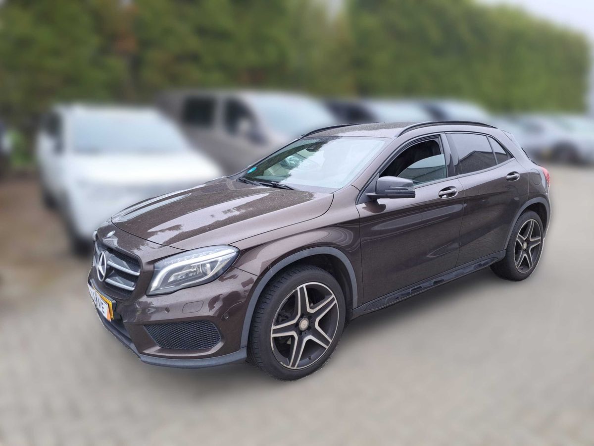 Mercedes-Benz GLA-Klasse 2016 — photo 1