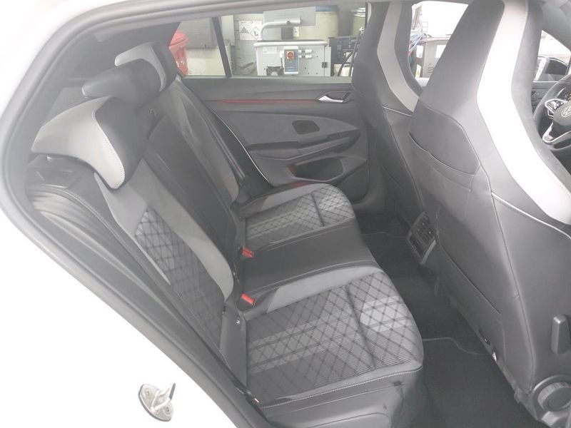 Volkswagen Golf VIII 1.5 eTSI ACT R-Line — zdjęcie 12