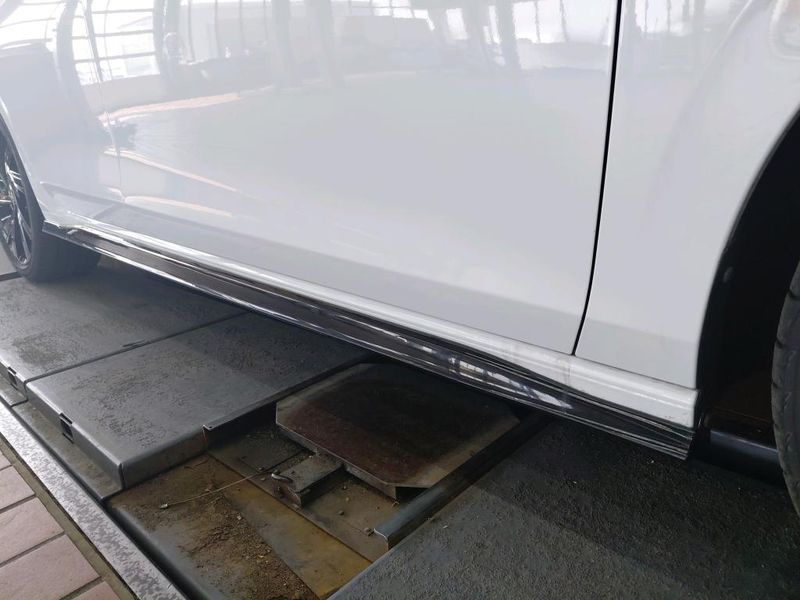 Volkswagen Golf VIII 1.5 eTSI ACT R-Line — zdjęcie 21