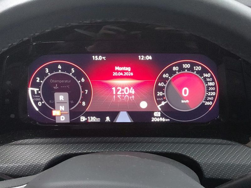 Volkswagen Golf VIII 1.5 eTSI ACT R-Line — zdjęcie 16