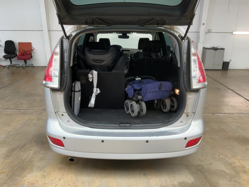 Mazda 5 1.8 Exclusive — zdjęcie 10