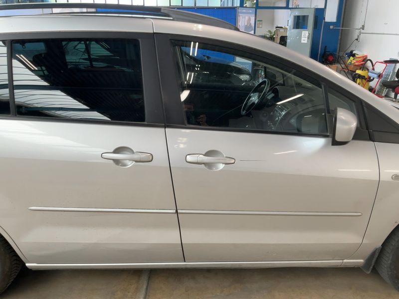 Mazda 5 1.8 Exclusive — zdjęcie 7