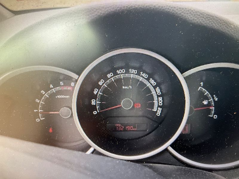 Kia Venga 1.6 CRDi Spirit — zdjęcie 13