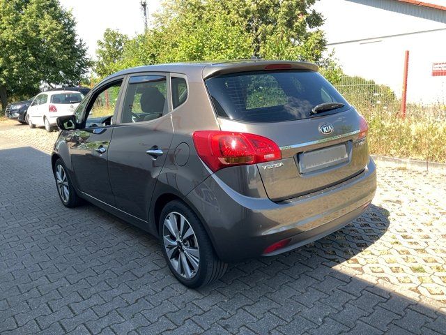 Kia Venga 1.6 CRDi Spirit — zdjęcie 3