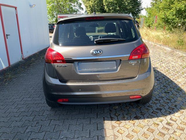 Kia Venga 1.6 CRDi Spirit — zdjęcie 5
