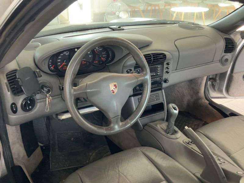 Porsche 911 996 Carrera — zdjęcie 12