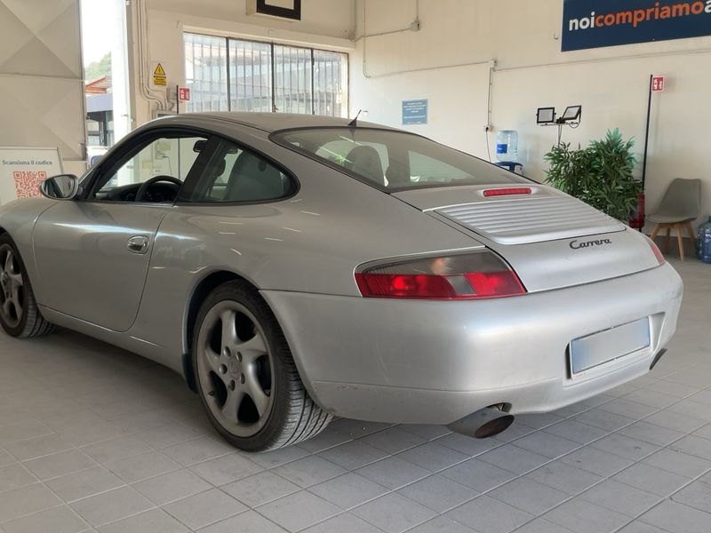 Porsche 911 996 Carrera — zdjęcie 3