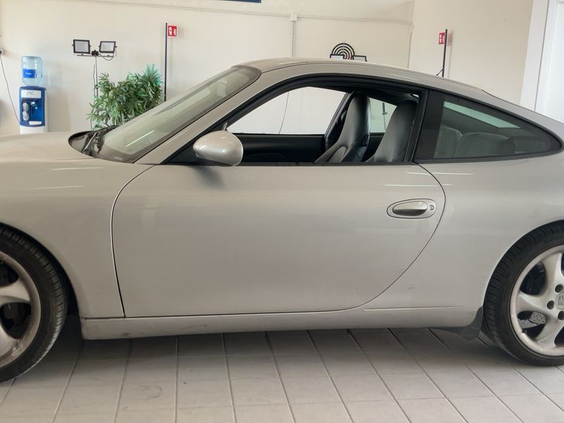 Porsche 911 996 Carrera — zdjęcie 4