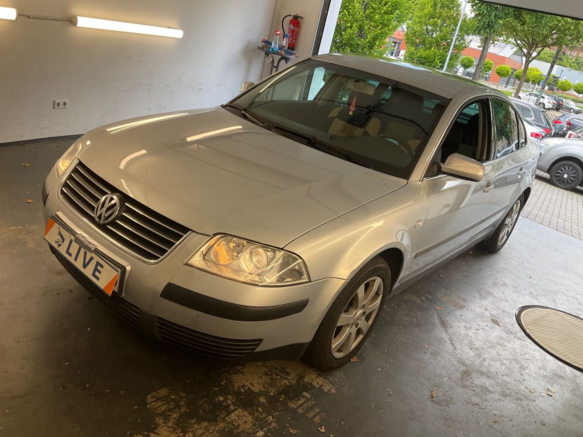 Volkswagen Passat 1.6 Family