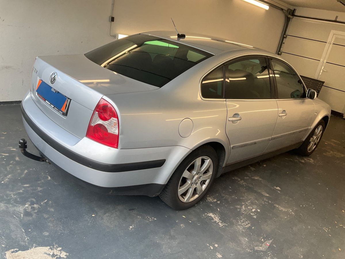 Volkswagen Passat 1.6 Family