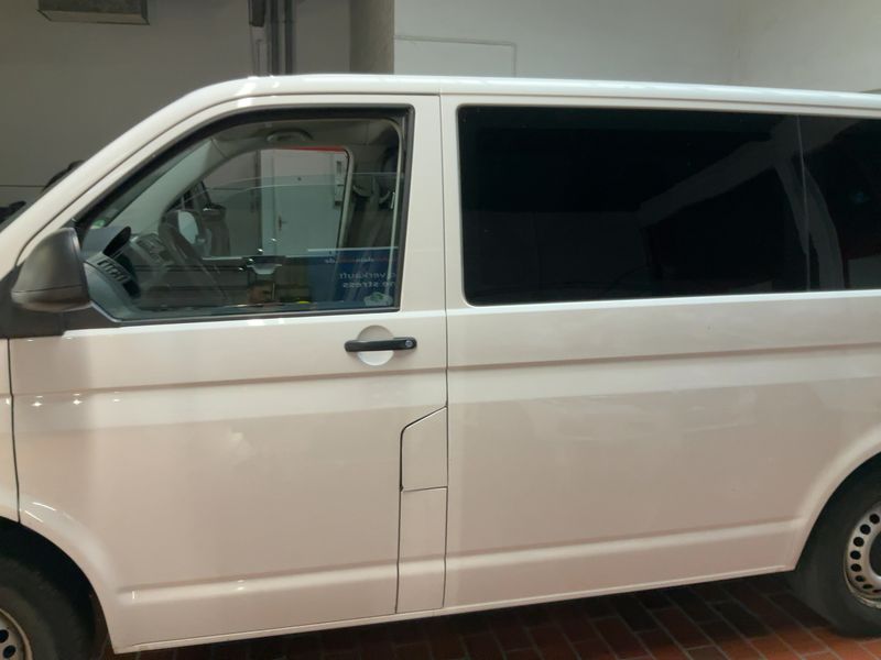 Volkswagen T5 Caravelle 2.0 TDI Trendline — zdjęcie 4