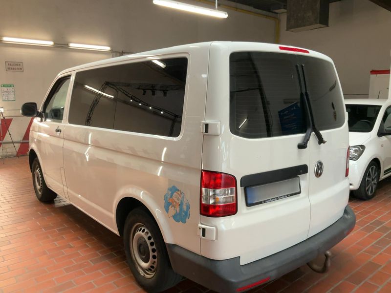 Volkswagen T5 Caravelle 2.0 TDI Trendline — zdjęcie 3