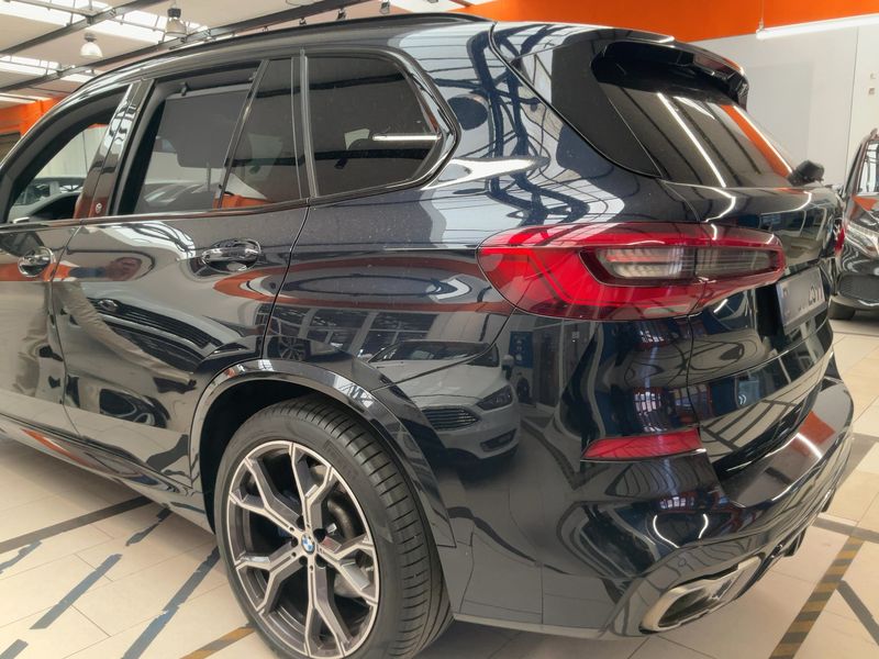 BMW X5 M50d — zdjęcie 3