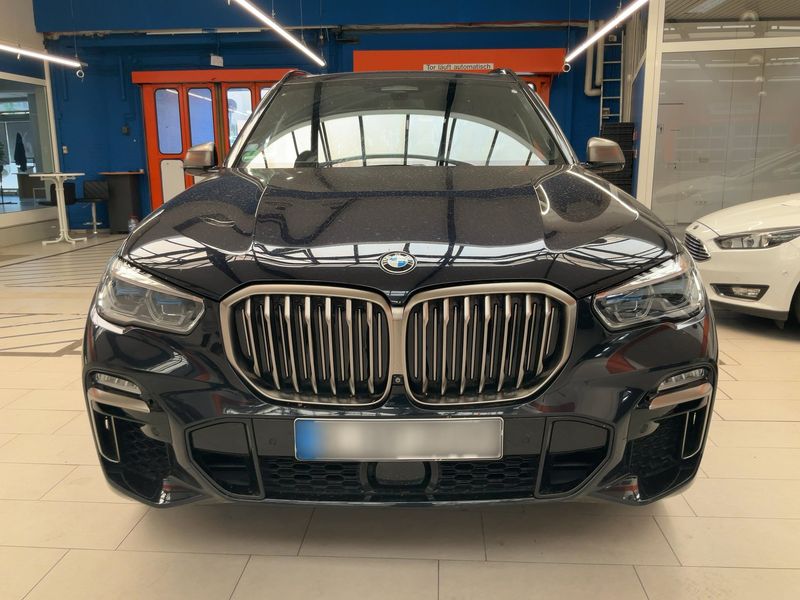 BMW X5 M50d — zdjęcie 9