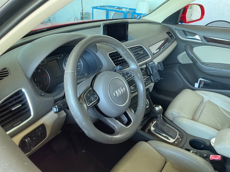 Audi Q3 2.0 TDI quattro 2014 – снимка 31