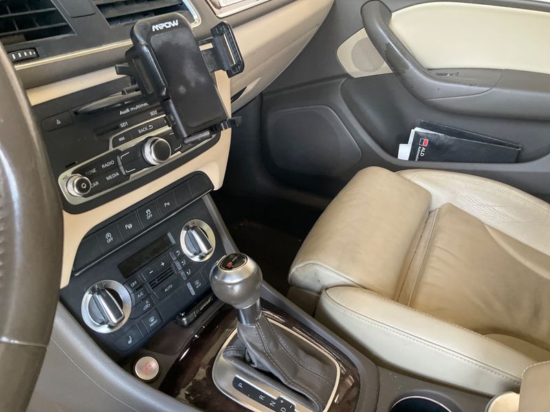 Audi Q3 2.0 TDI quattro 2014 – снимка 26