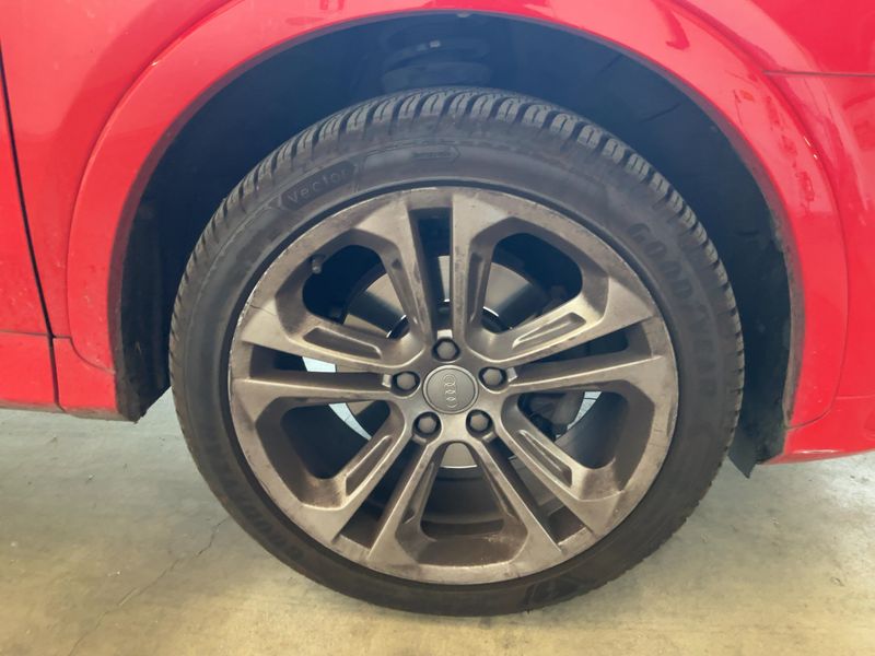 Audi Q3 2.0 TDI quattro 2014 – снимка 11
