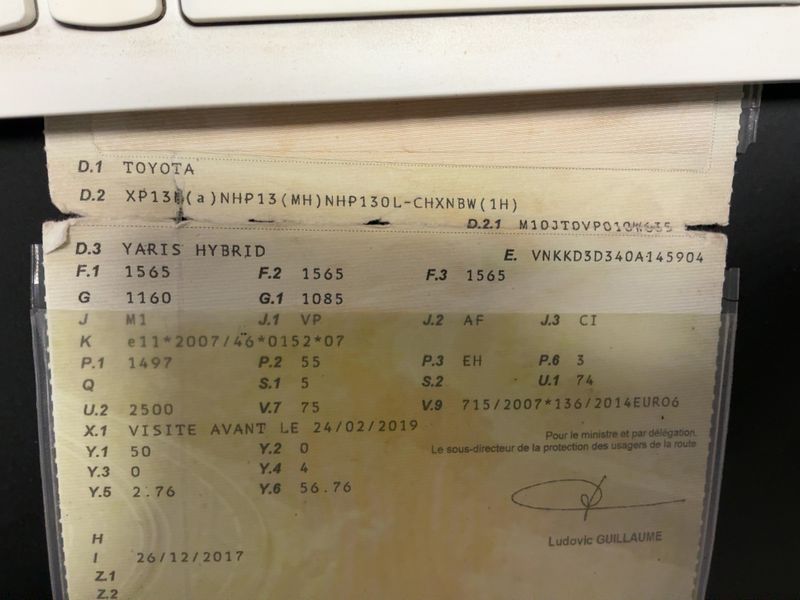 Toyota Yaris 1.5 Hybrid Dynamic — zdjęcie 15