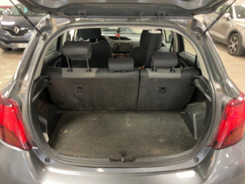 Toyota Yaris 1.5 Hybrid Dynamic — zdjęcie 10