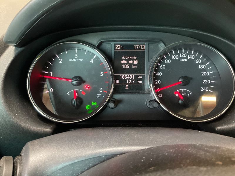 Nissan Qashqai 1.5 Turbodiesel Tekna 2011 – снимка 18