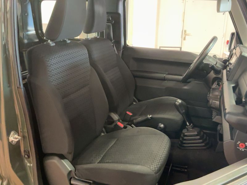 Suzuki Jimny 1.5 Comfort Allgrip NFZ — zdjęcie 11