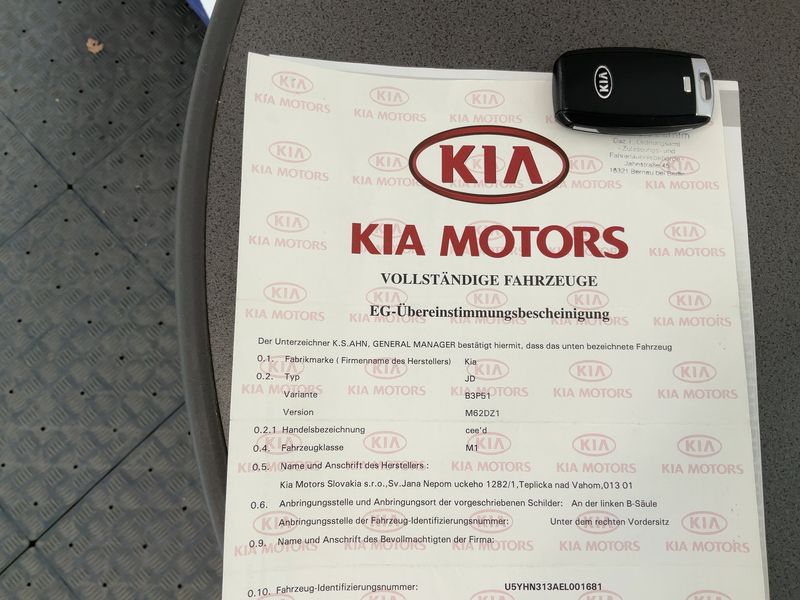 Kia pro_cee'd 1.6 GDI Spirit — zdjęcie 16