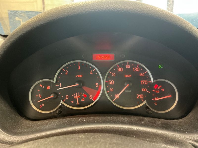 Peugeot 206 1.6 HDi CC Sport Pack — zdjęcie 4