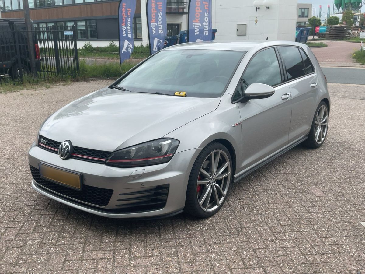 Volkswagen Golf 2013