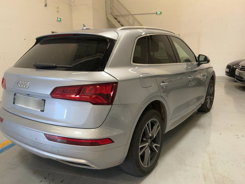 Audi Q5 2.0 TDI quattro Design Luxe — zdjęcie 6