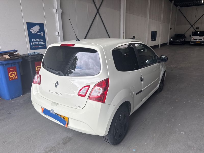 Renault Twingo 1.2 Dynamique 2012 – снимка 2