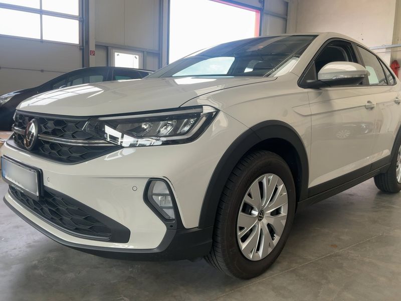 Volkswagen Taigo 1.0 TSI — zdjęcie 2
