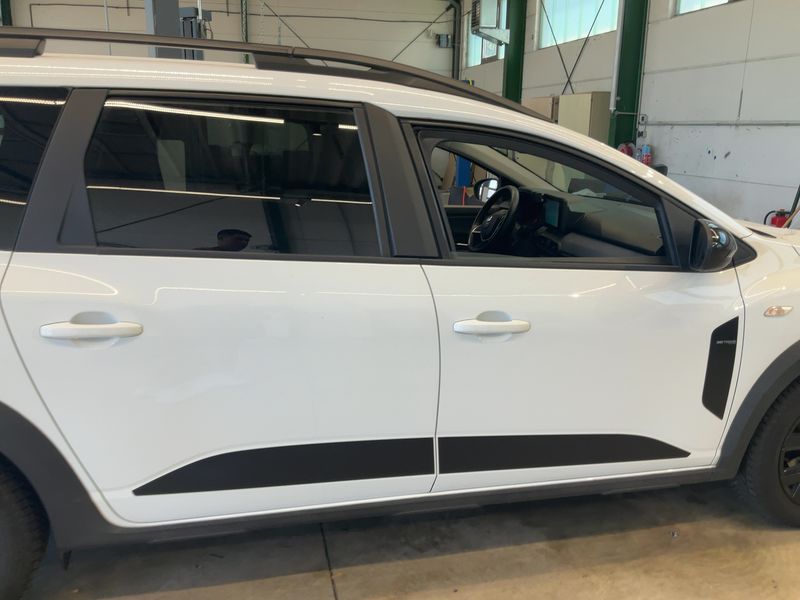 Dacia Jogger 1.0 TCe LPG Extreme+ — zdjęcie 7