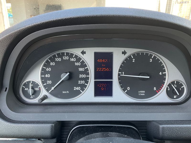 Mercedes-Benz B-Klasse B 180 CDI — zdjęcie 4