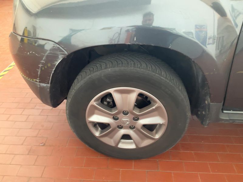 Dacia Duster 1.5 dCi Laureate 4x2 2014 – снимка 3