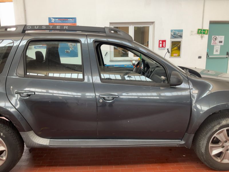 Dacia Duster 1.5 dCi Laureate 4x2 2014 – снимка 10