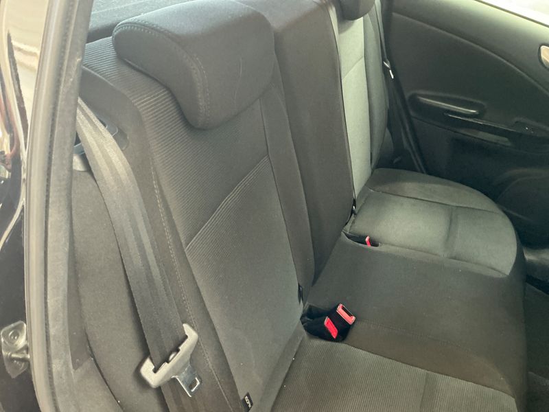 Alfa Romeo Giulietta 1.6 JTDM Distinctive 2011 – снимка 33
