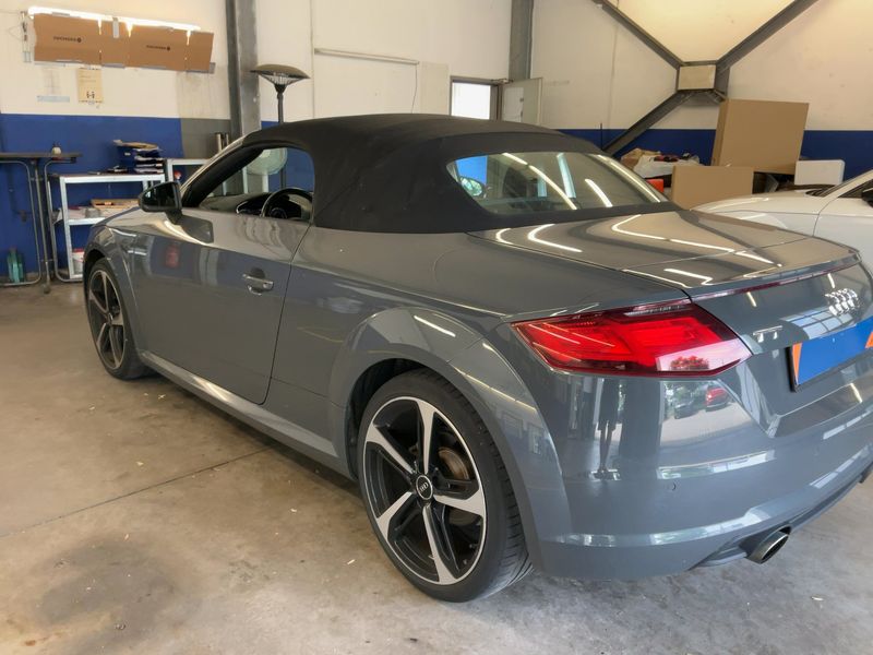 Audi TT 1.8 TFSI Roadster — zdjęcie 3
