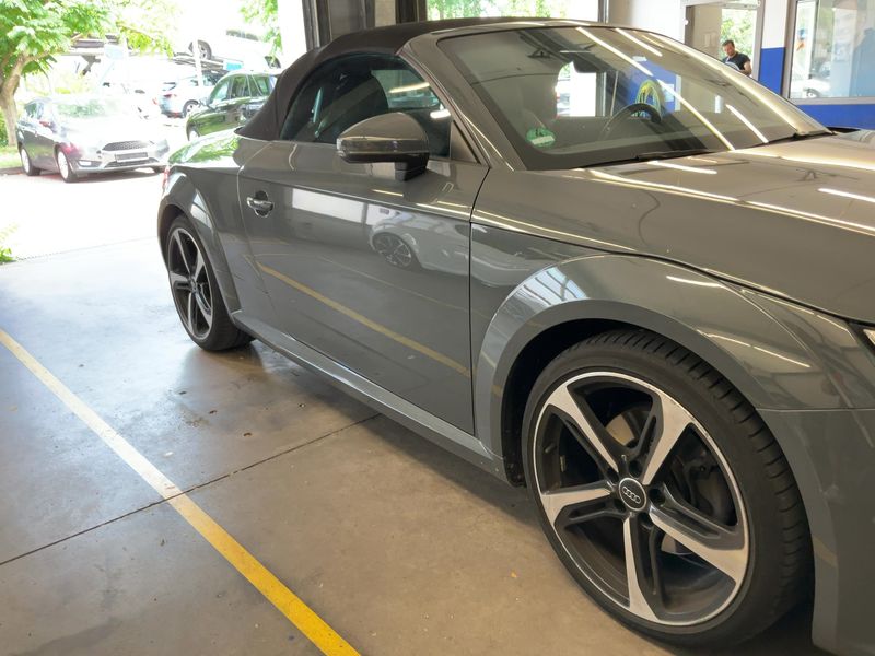 Audi TT 1.8 TFSI Roadster — zdjęcie 8