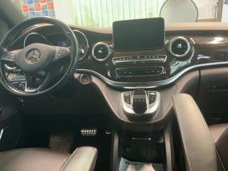 Mercedes-Benz V-Klasse V 250 d extralang BlueTEC Avantgarde Edition — zdjęcie 12