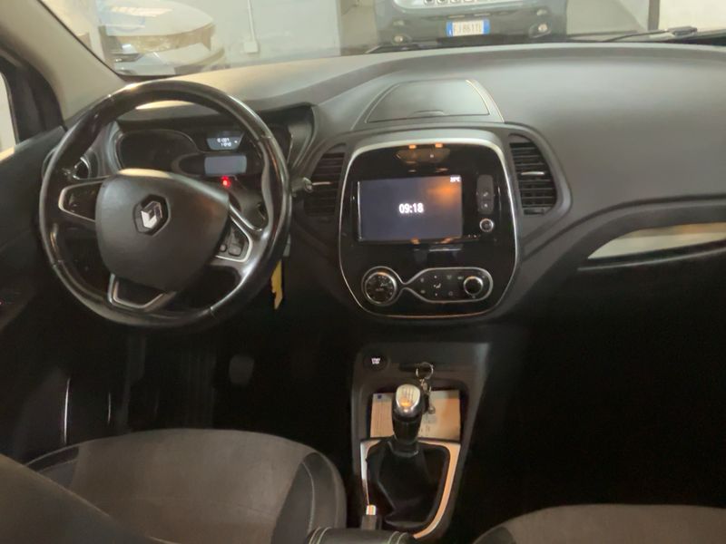 Renault Captur 1.5 dCi Sport Edition — zdjęcie 12