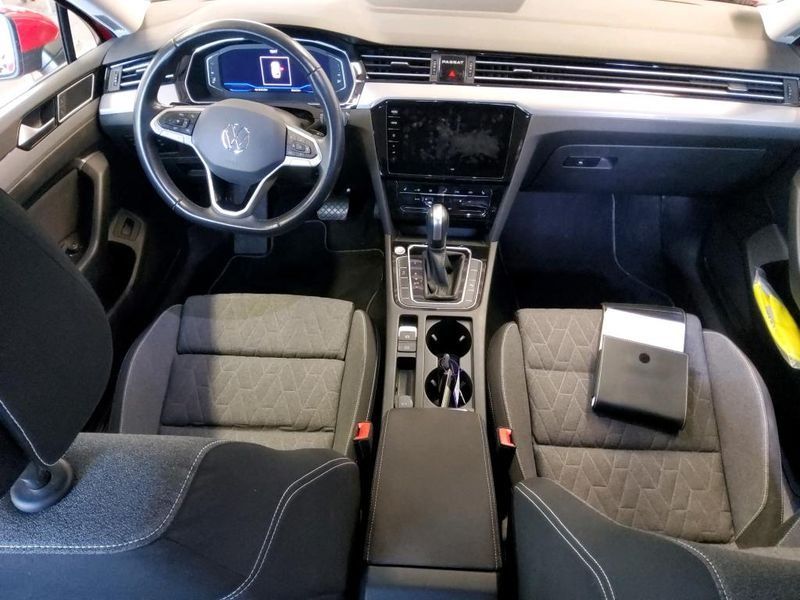 Volkswagen Passat 2.0 TDI Business — zdjęcie 10
